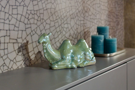Keramikfigur Liegendes Kamel