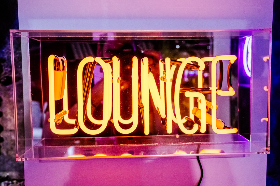 Neon-Tischleuchte Lounge