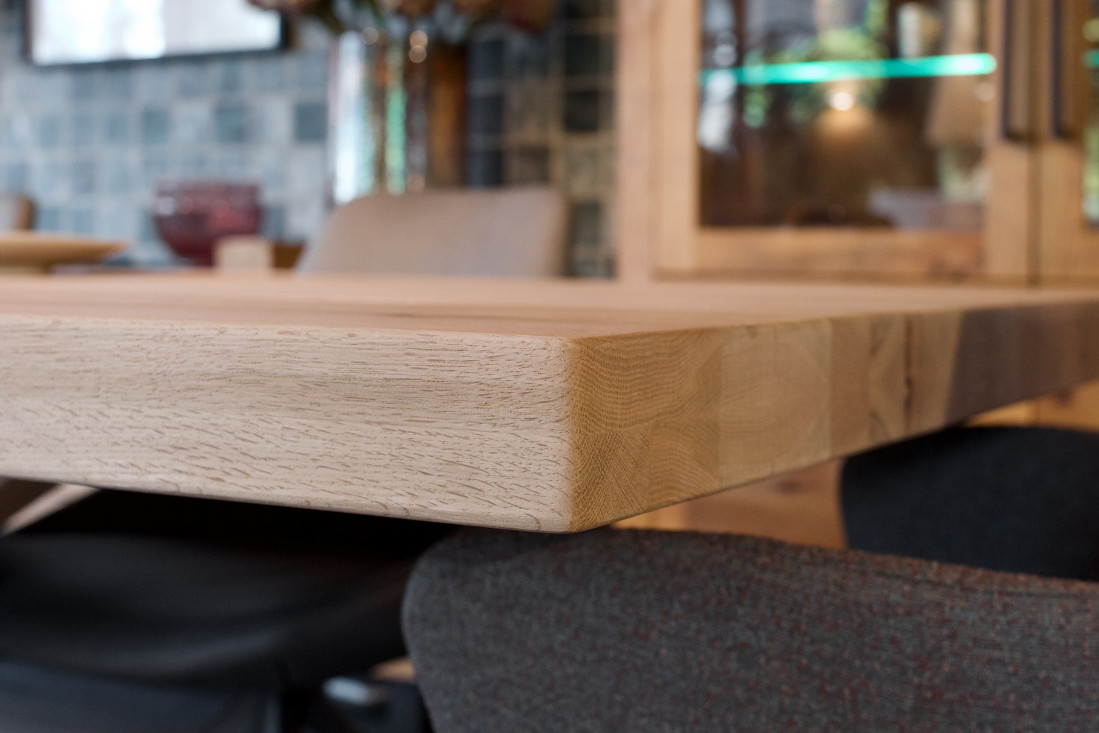 Esstisch Docks 240 cm mit Spidergestell