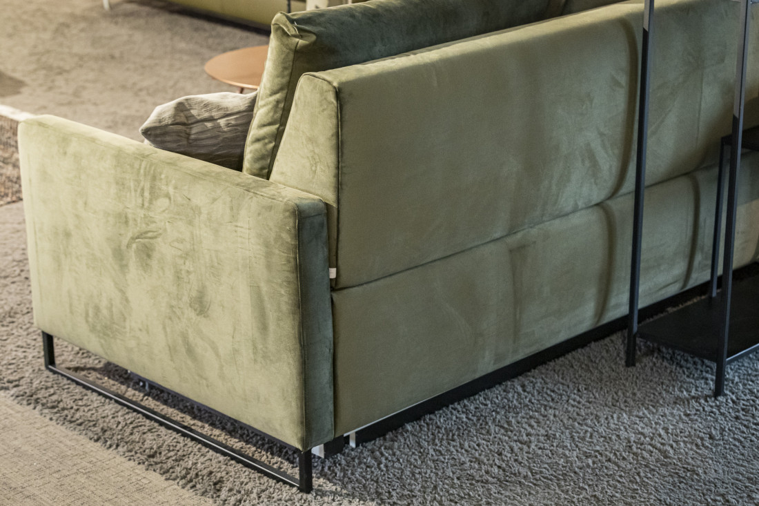 Schlafsofa Florenz in Samtbezug