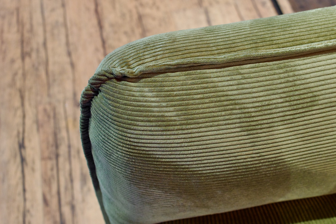 Sofa Comte in Cordbezug
