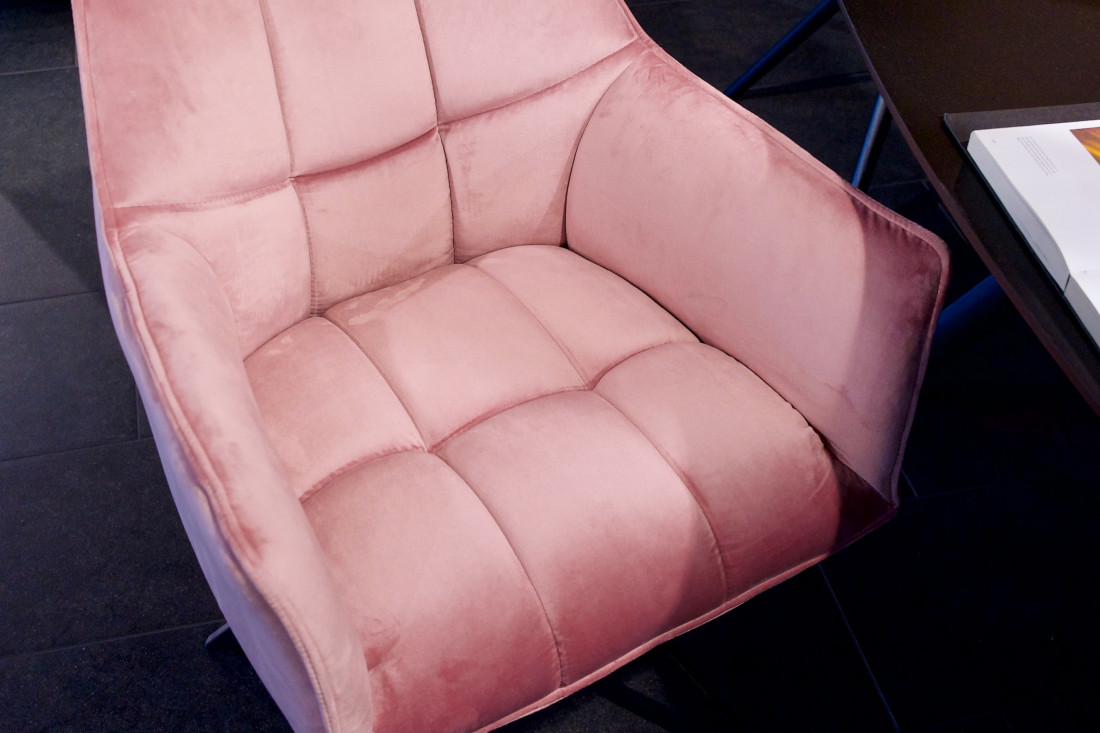 Drehstuhl Burst in rosa Samtbezug